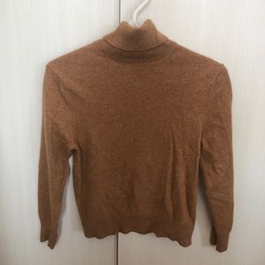 Uniqlo Cashmere Turtleneck Sweater